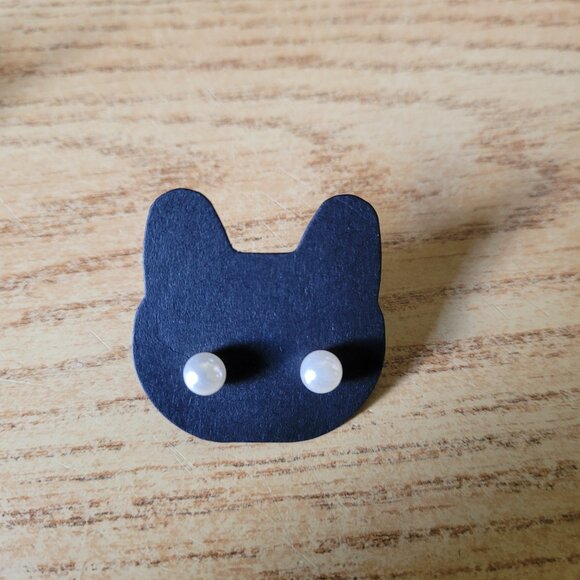 Set of 5 Akoya Pearl Stud Earrings - Picture 3 of 6